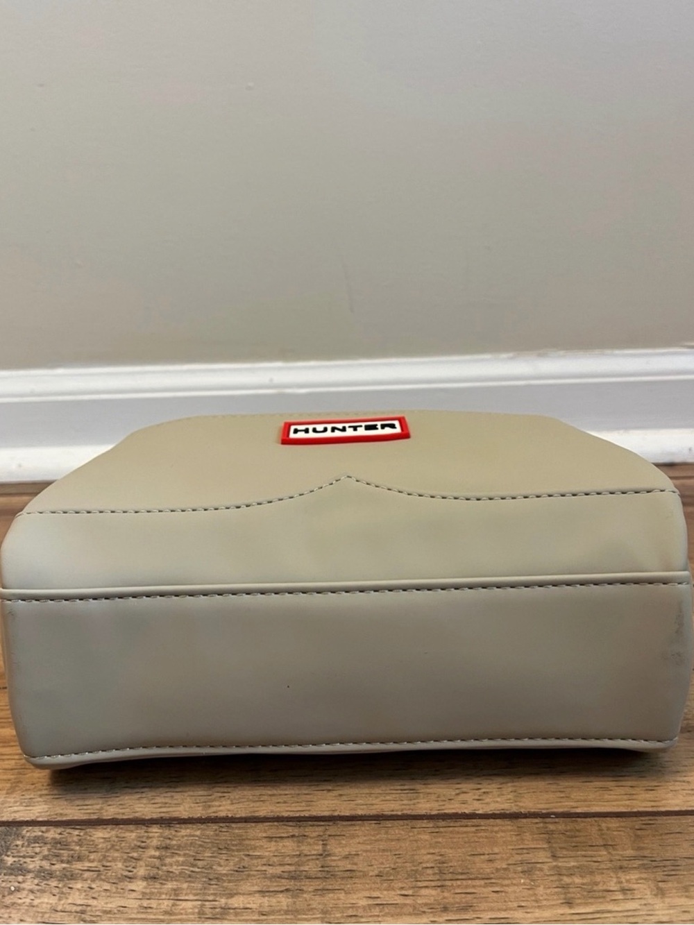Hunter Taupe Crossbody Bag with Red Logo Patch - Picture 3 of 7